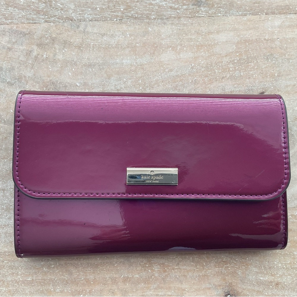 Large Kate Spade Fuchsia Wallet